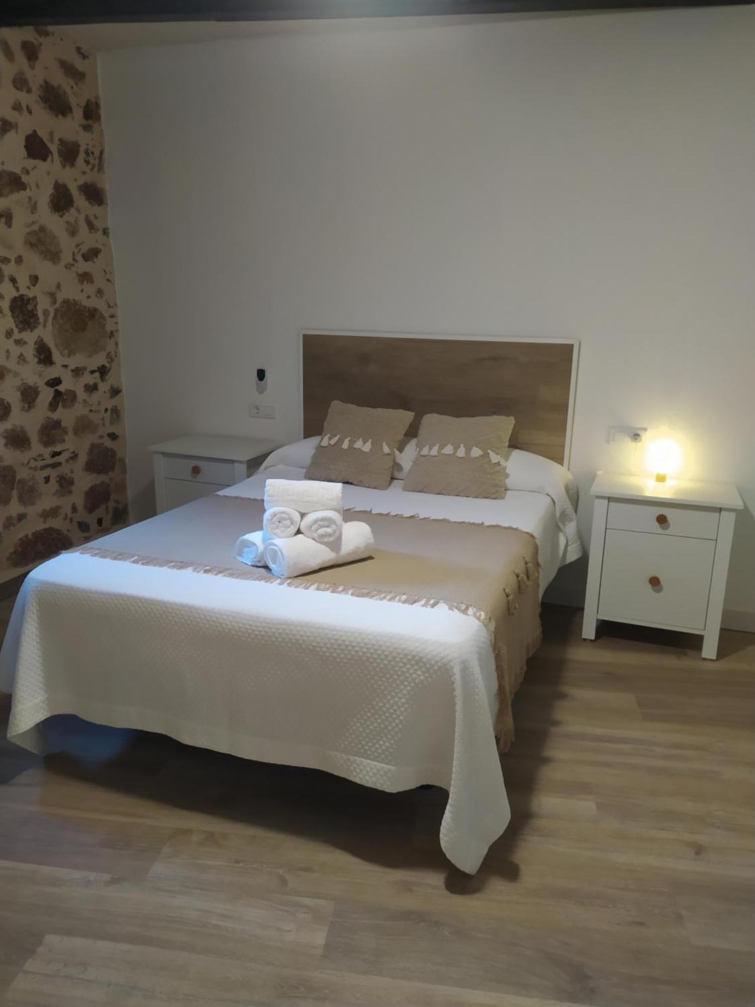 Apartamento Turistico Que Sera, Sera Cadalso Eksteriør bilde